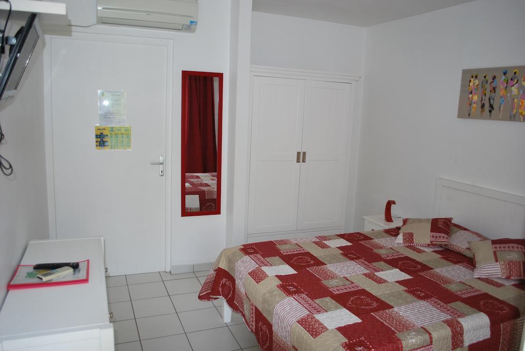 Les Creolines Aparthotel Sainte-Luce Bilik gambar